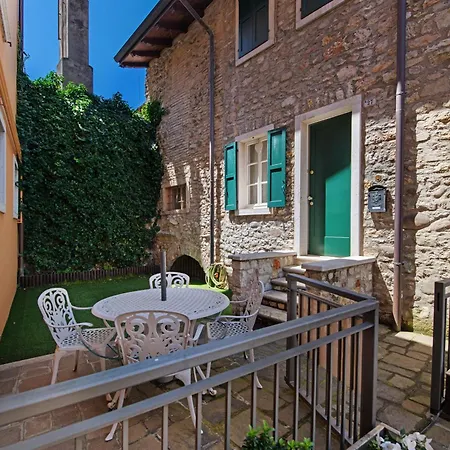 La Casa Sul Lago *